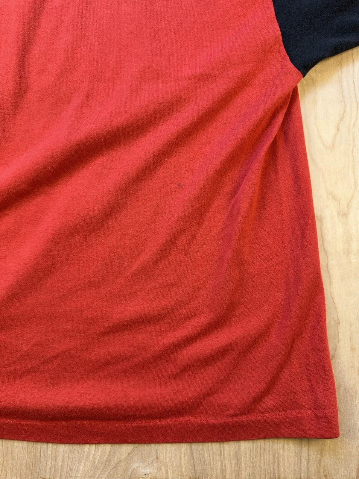 vintage 80's nobody beats THE WIZ t shirt RED SHIRT BLACK SLEEVES rare XL