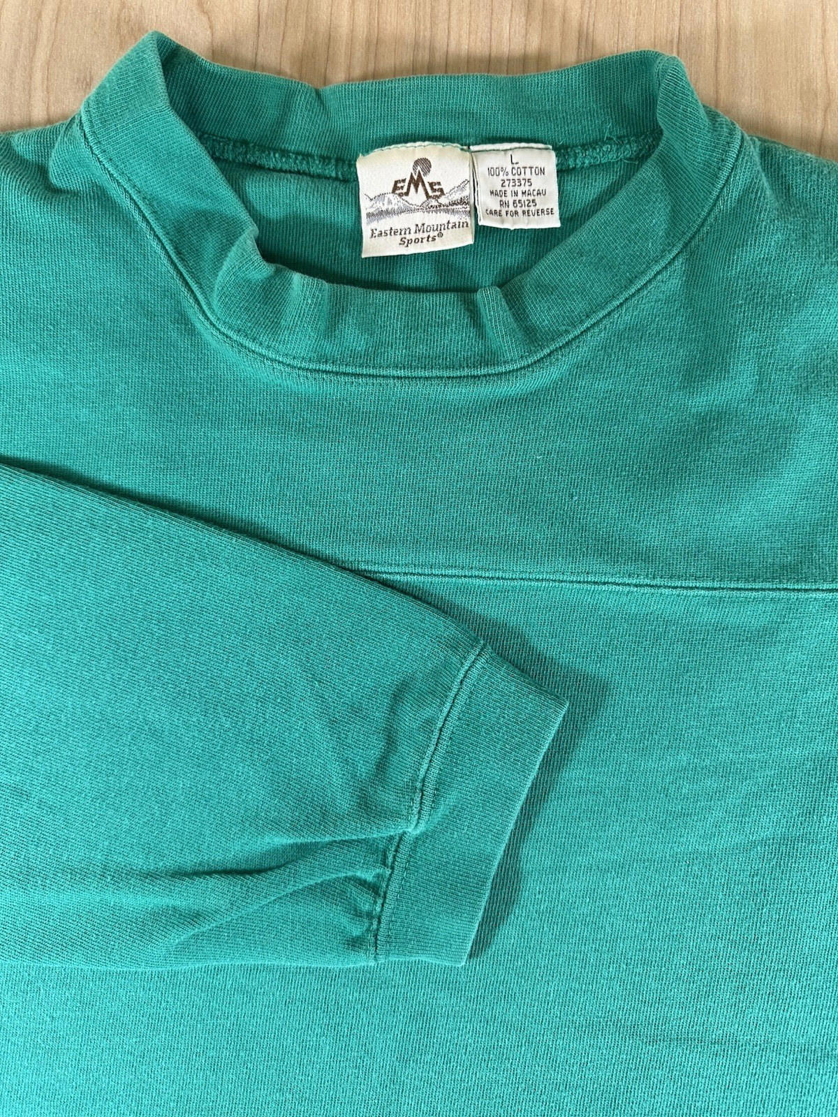vintage 80's EASTERN MOUNTAIN SPORTS heavy cotton LONG SLEEVE green HIKING gorp
