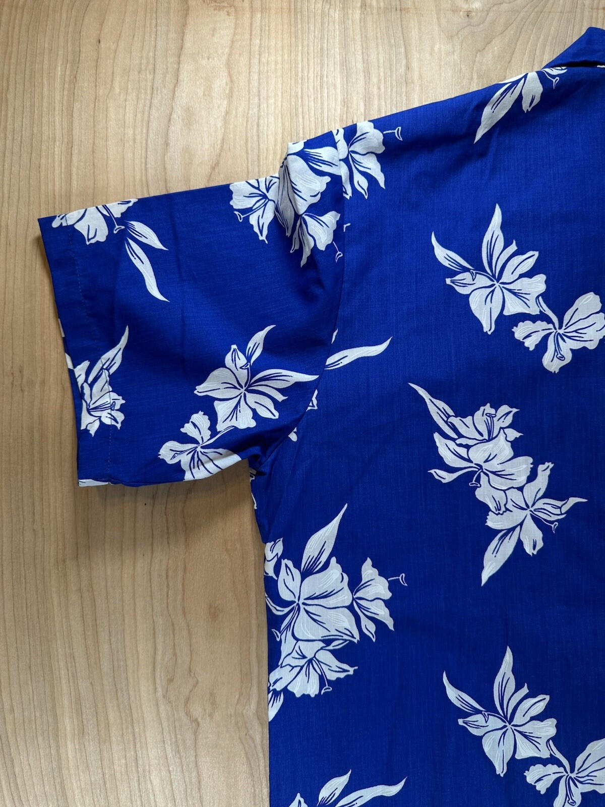 vintage 60's AIKANE HAWAIIN SHIRT Large UNWORN unwashed SUPER CRISP blue