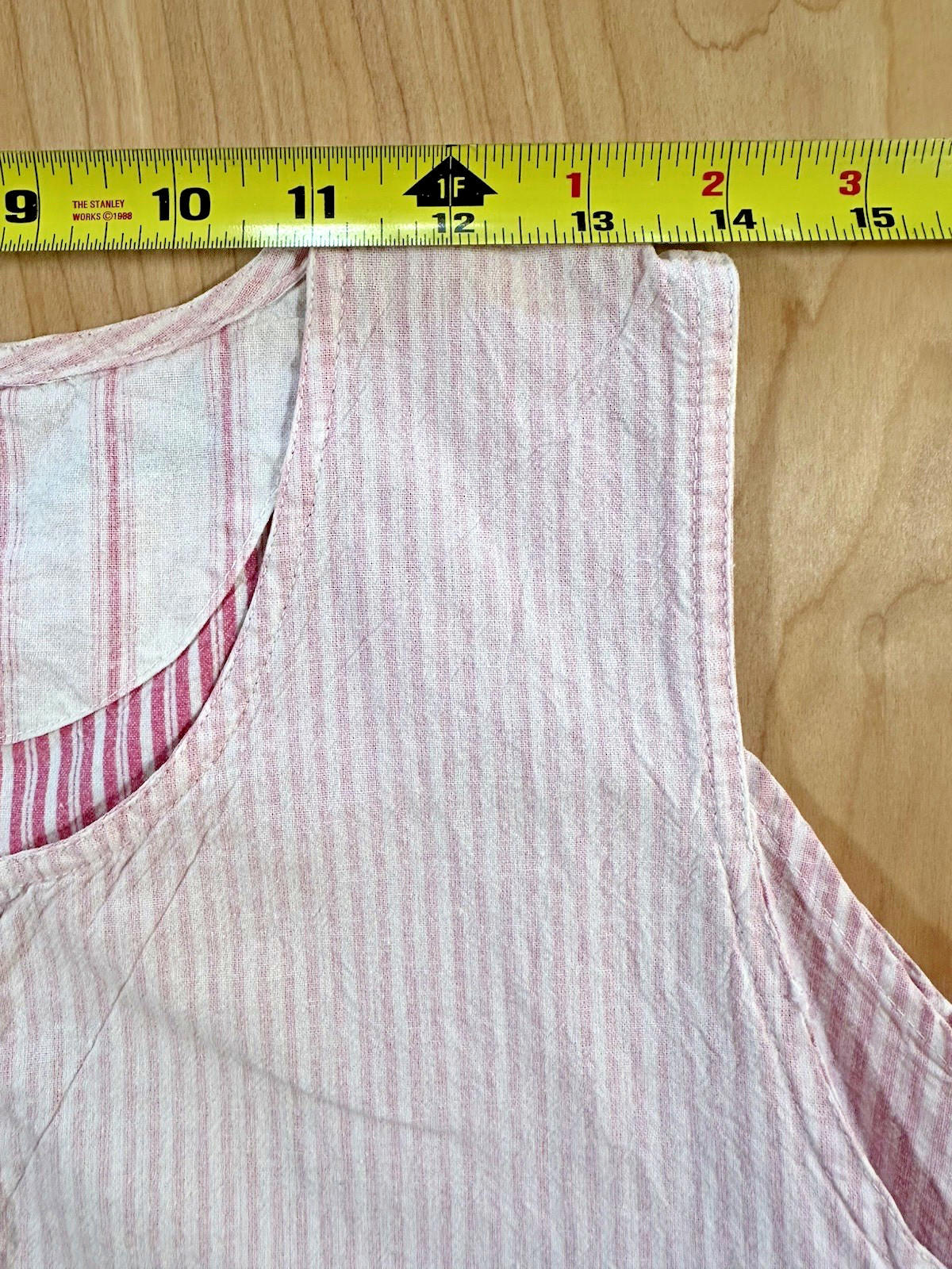 vintage 80's WOMENS sleevless PINK STRIPED pullover COTTON new wave STREET WEAR