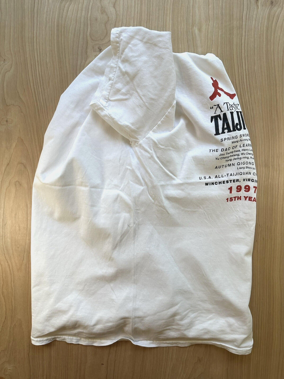 vintage 1997 TAIJIQUAN tai chi retreat T SHIRT hanes BEEFY T medium DAO swords