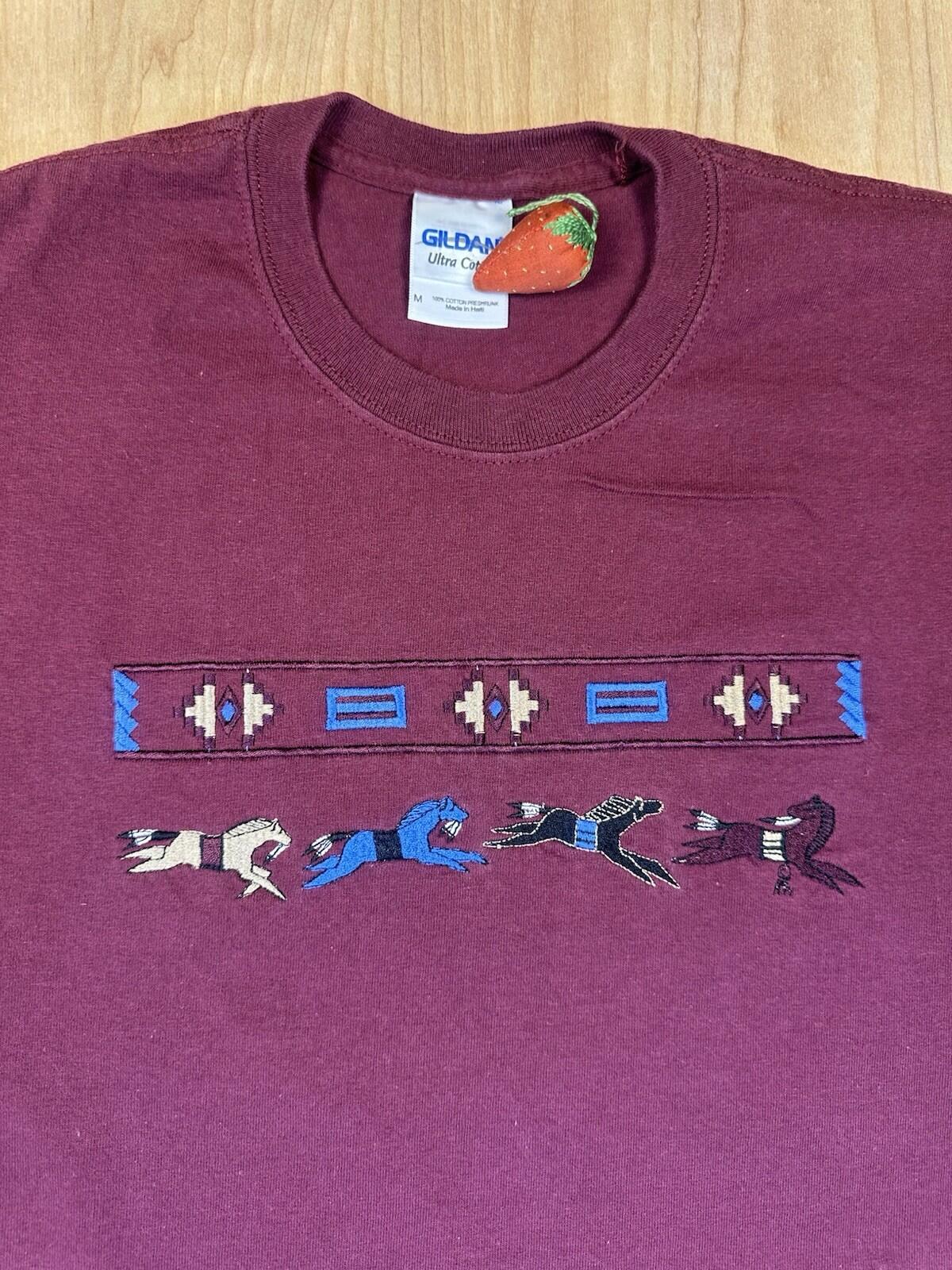 vintage 90's HORSES SOUTH WESTERN embroidered T SHIRT maroon MEDIUM indian AZTEC