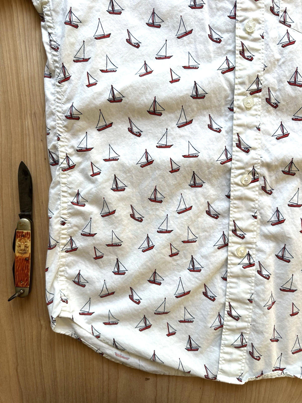 J CREW OXFORD sailboat print BUTTON UP off white XTRA small PREPPY