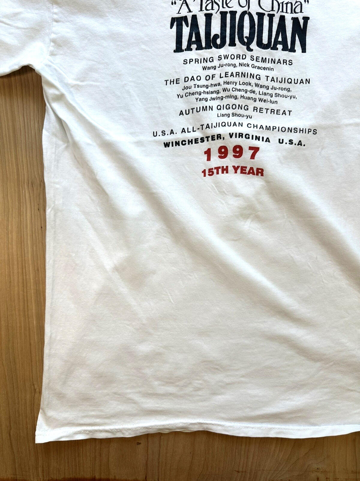vintage 1997 TAIJIQUAN tai chi retreat T SHIRT hanes BEEFY T medium DAO swords