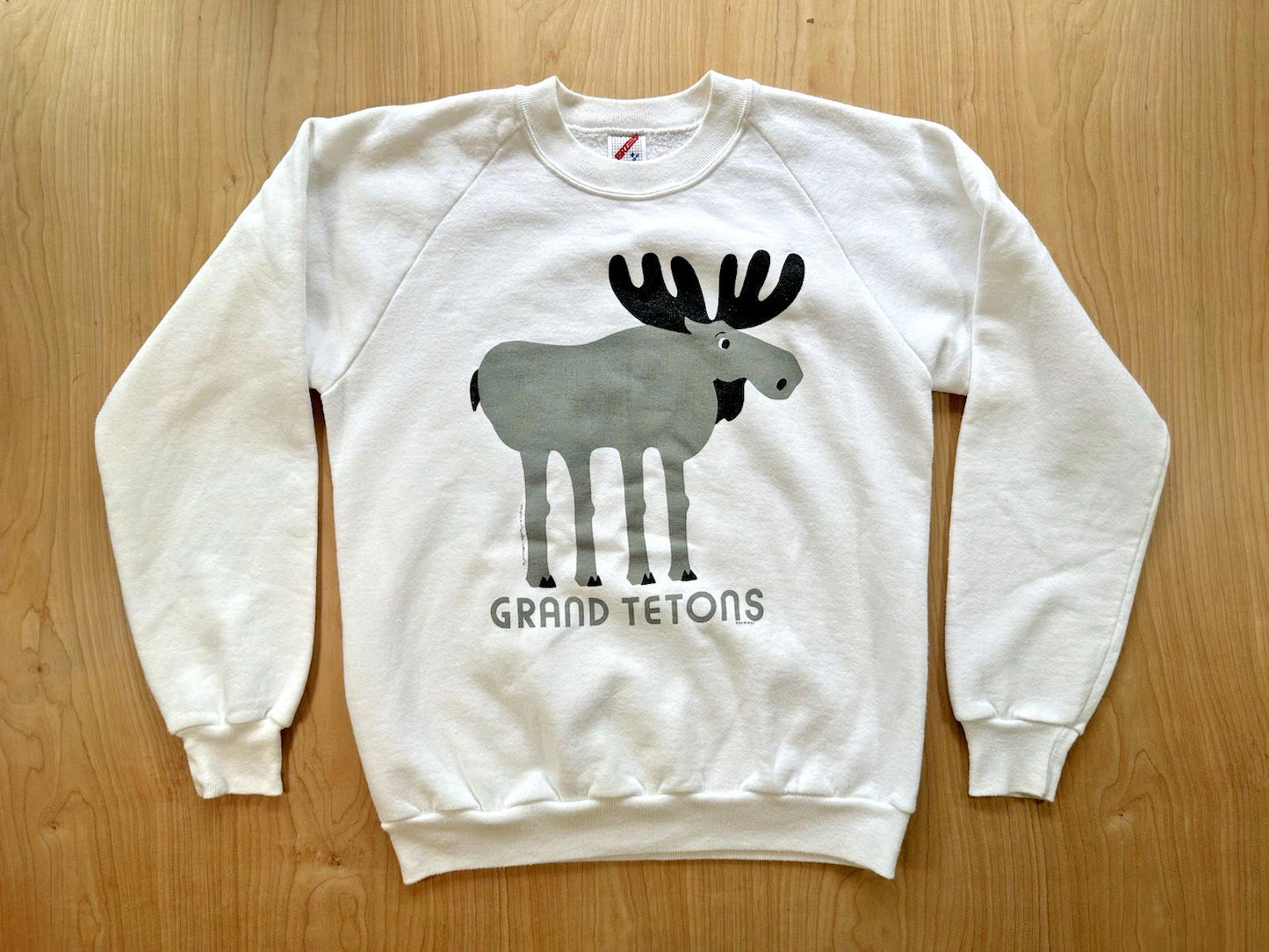 1980's vintage GRAND TETONS national park SWEATSHIRT white MEDIUM moose usa