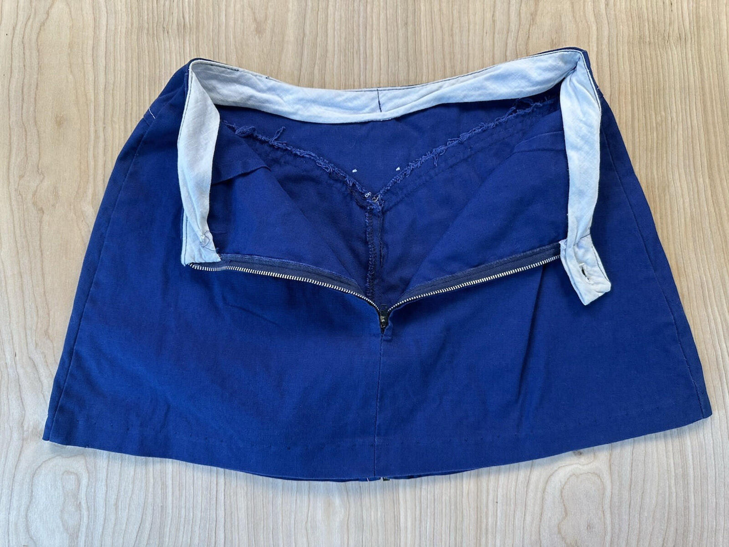vintage 80's NAUTICAL blue ANCHOR embroidered SKORT/MINI DRESS 25" waist