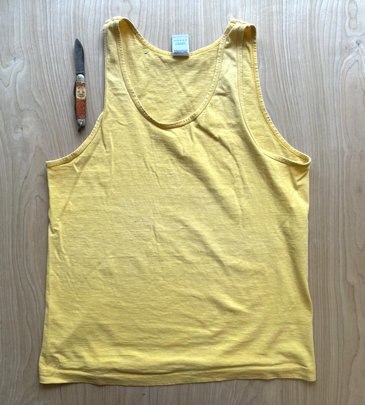 vintage 80's YELLOW TANK TOP cotton MEDIUM munsing wear SKATE indie NEW WAVE