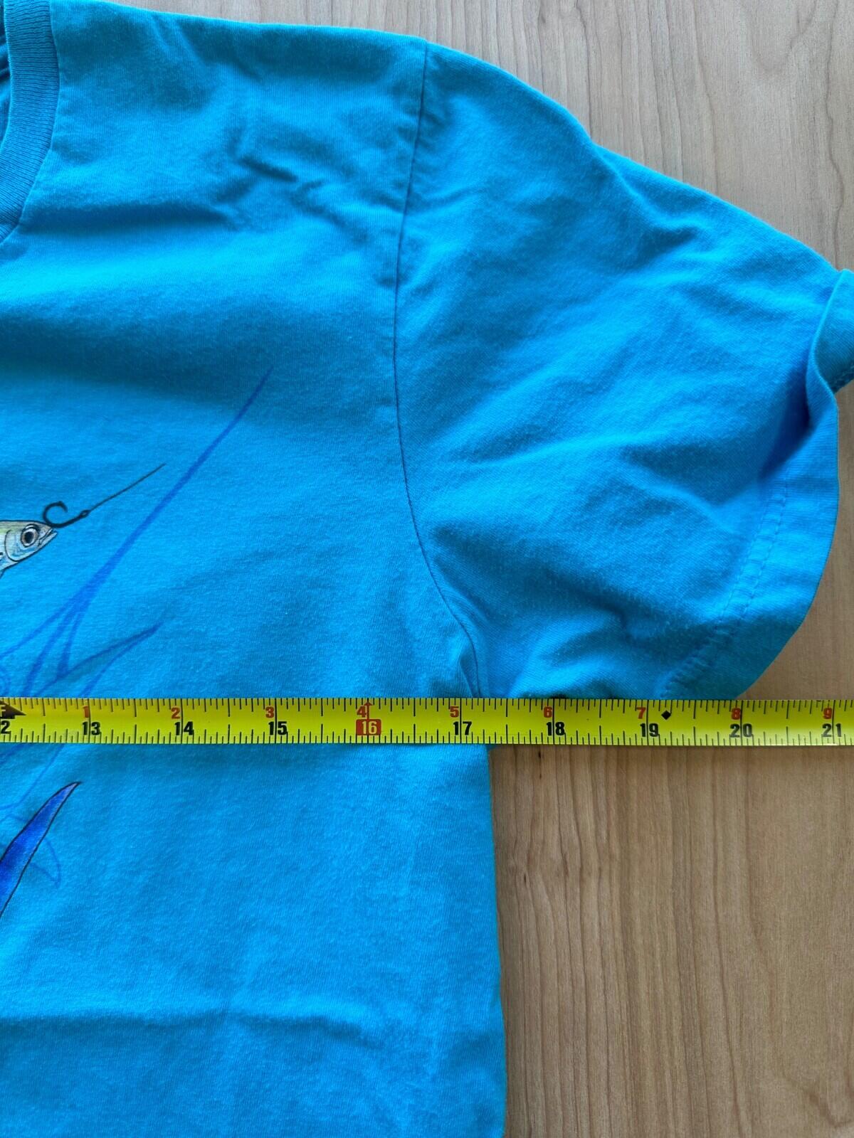 Guy Harvey T shirt medium sword fish paint splattered fitted style sport fishing