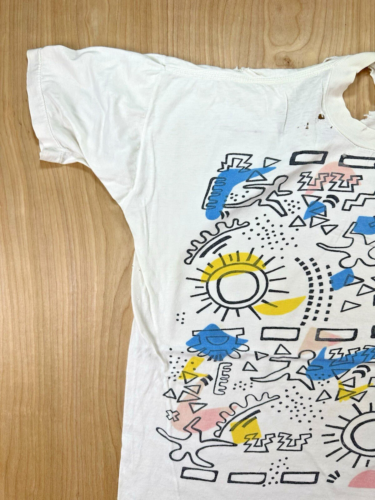vintage 80's POP TOPS totally shredded T SHIRT loose boxy 80's tribal pop art