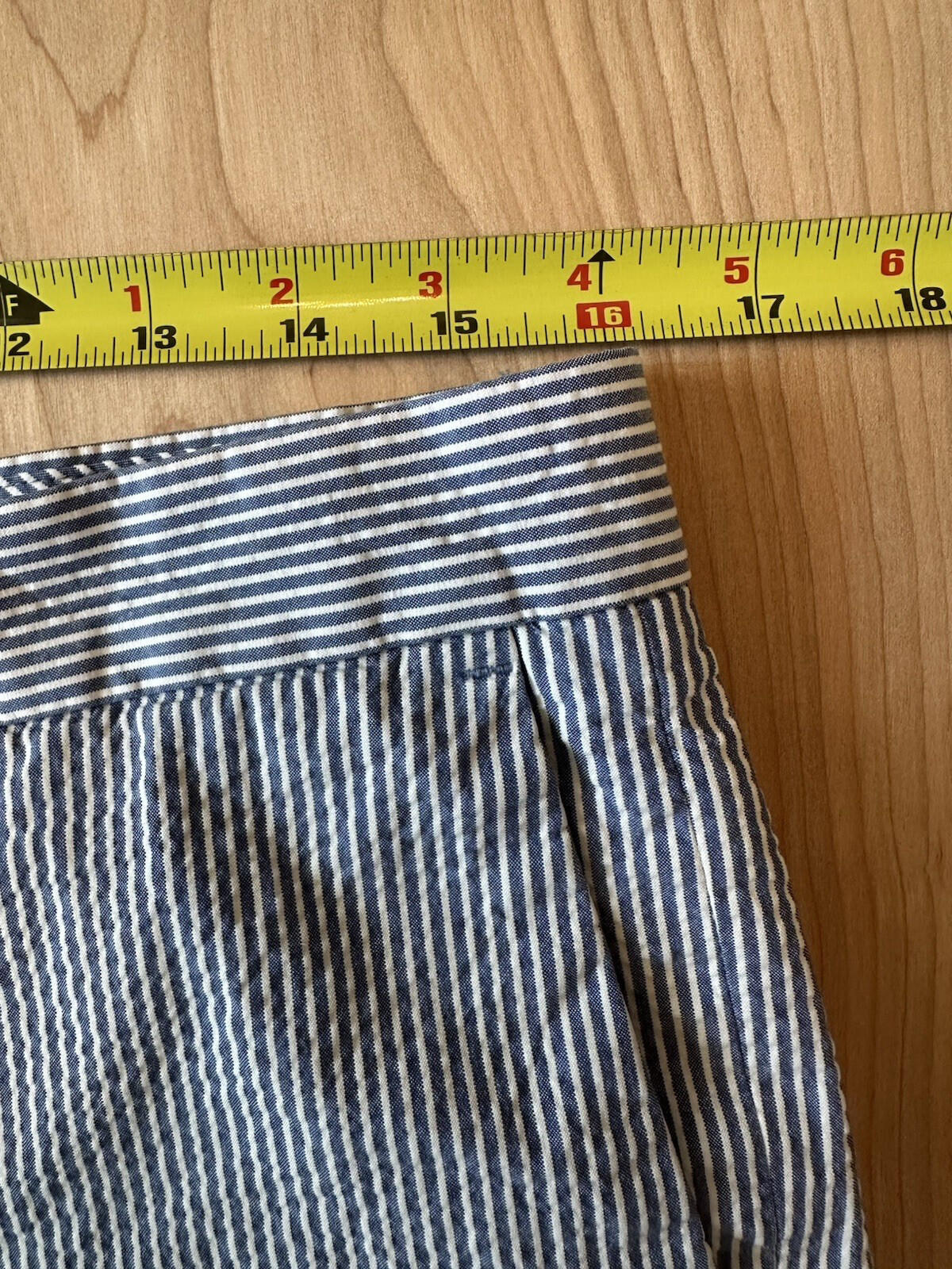 2018 BANANA REPUBLIC seersucker AIDEN SHORT size 32x7 CLEAN cool