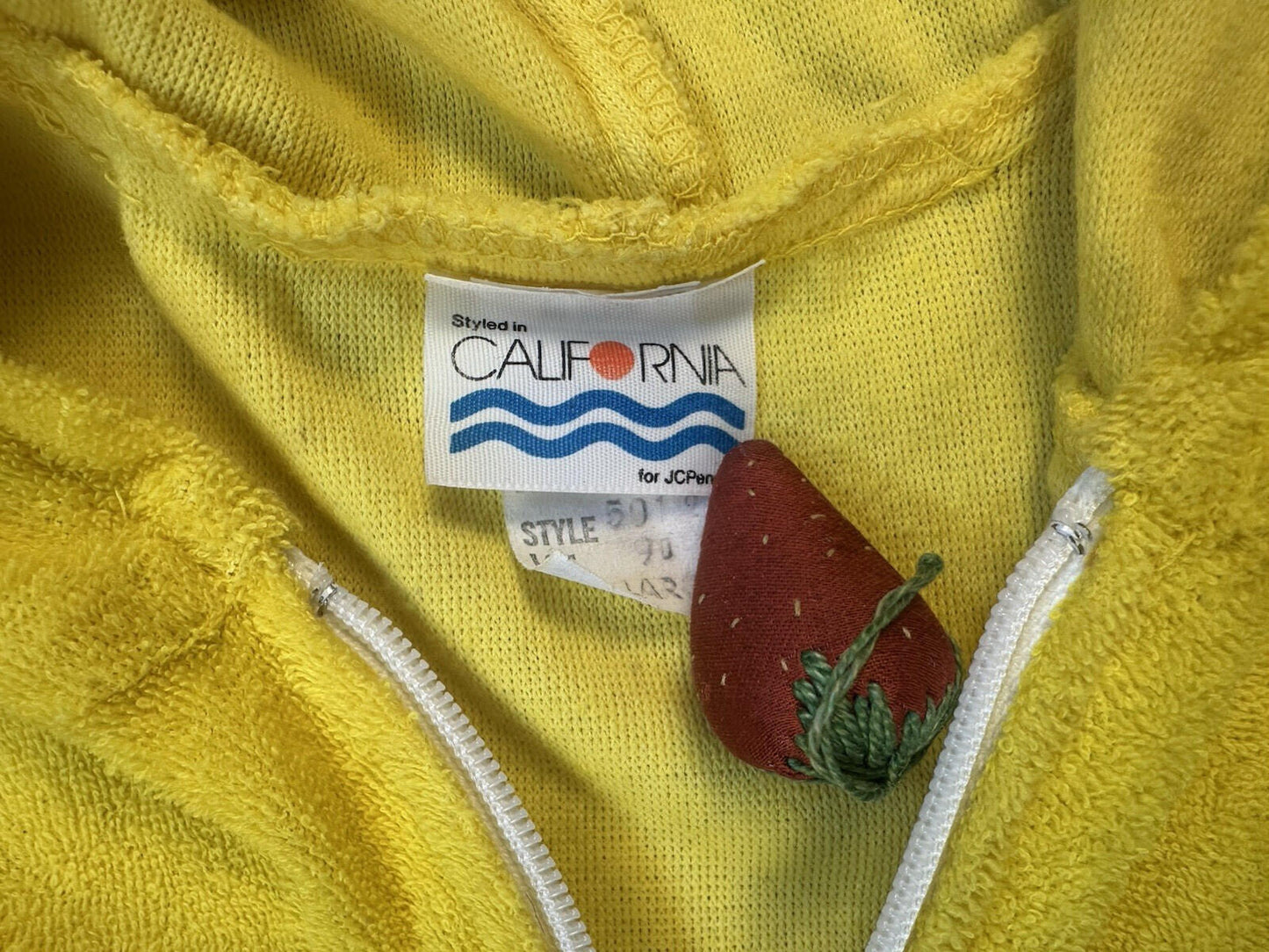 vintage 80's JC PENNY california YELLOW TERRY CLOTH BEACH COVERUP large HOOD