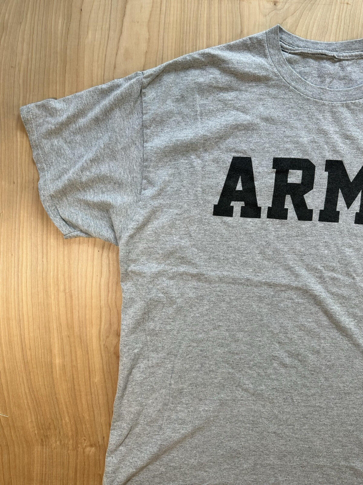 vintage ARMY T SHIRT size XTRA LARGE gray CLASSIC