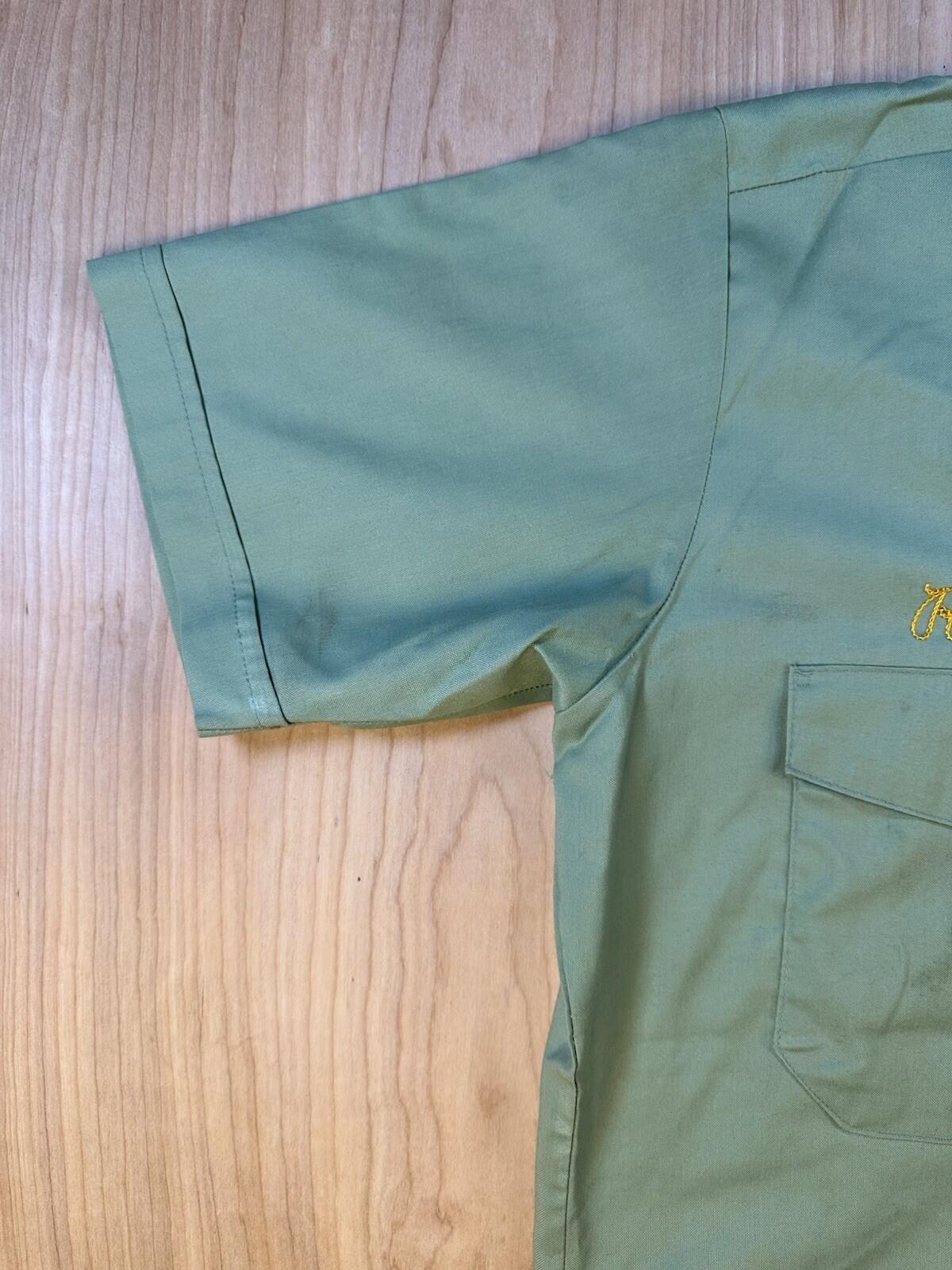 vintage 60's CHAIN STITCH large patch UNITOGG work shirt MEDIUM green USA made