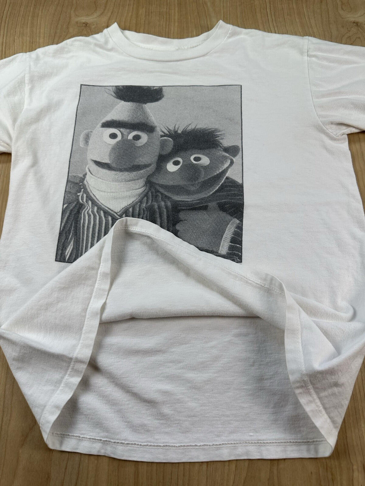 vintage 90's BURT and ERNIE sesame street T SHIRT white SIZE XS cotton US MADE