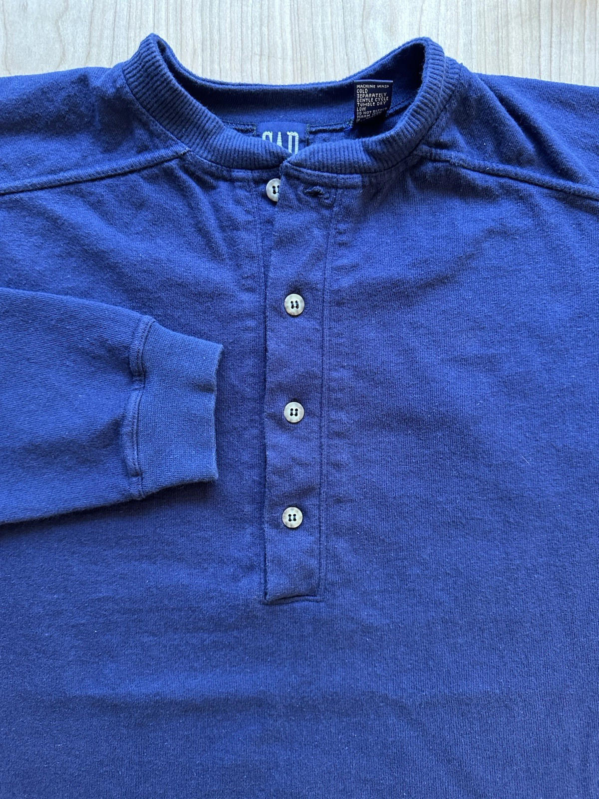 vintage 90's GAP blue HENLEY all cotton LONG SLEEVE size small RIBBED COLLAR
