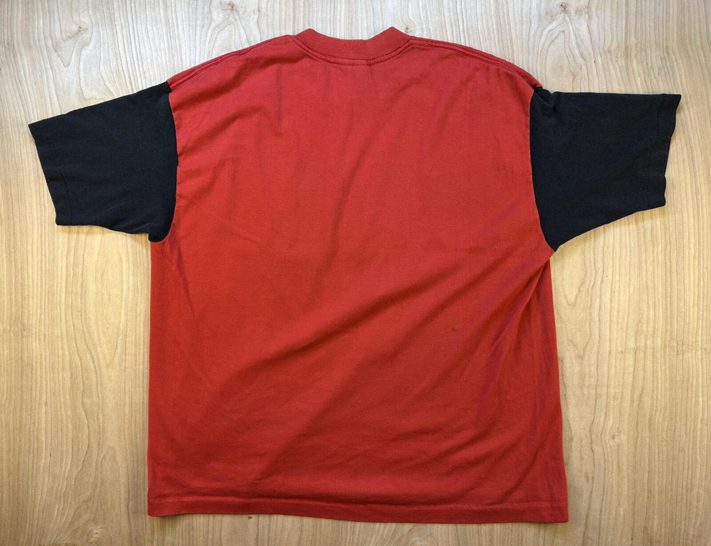 vintage 80's nobody beats THE WIZ t shirt RED SHIRT BLACK SLEEVES rare XL