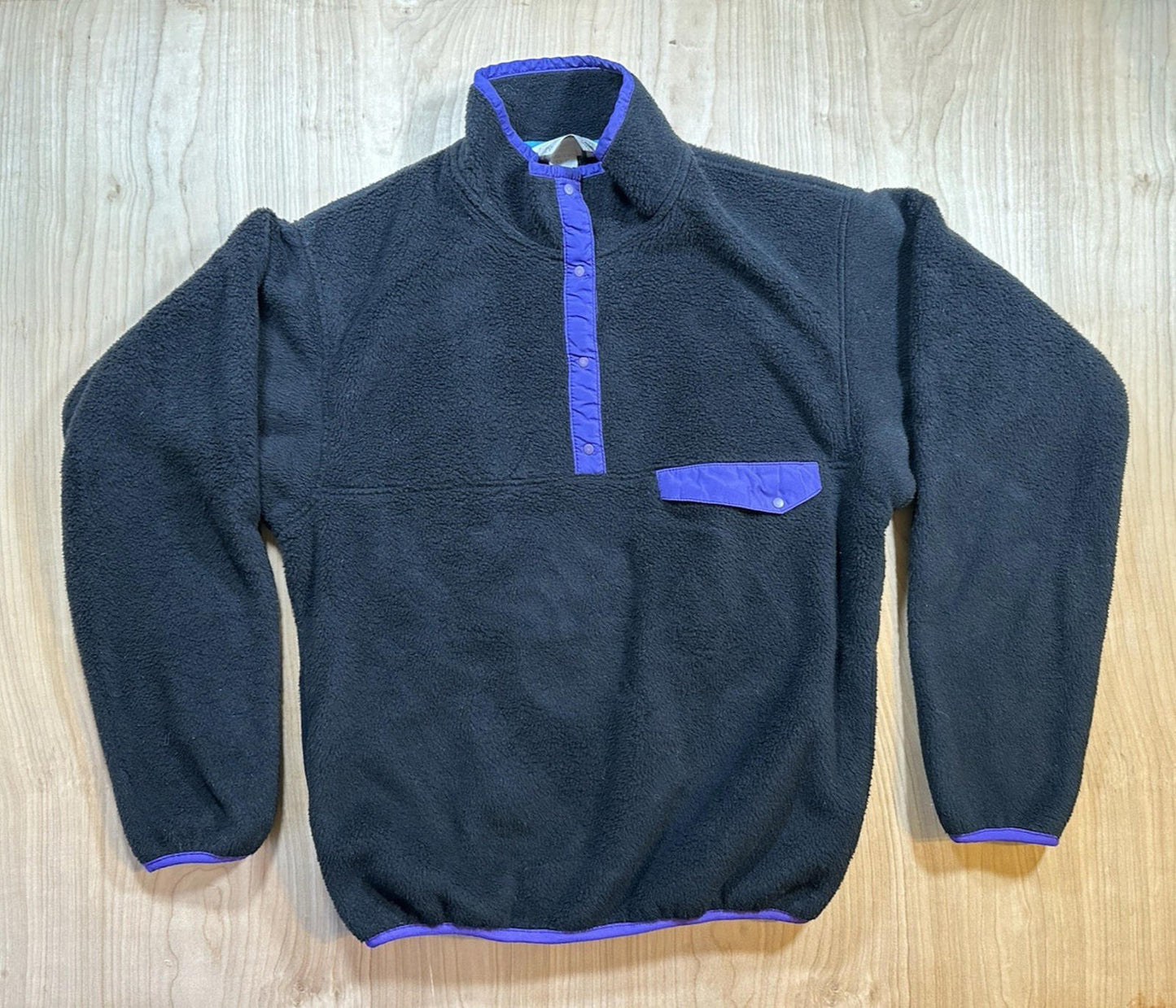 vintage 1980's EASTERN MOUNTAIN SPORTS fleece pullover BLACK womans purple MED