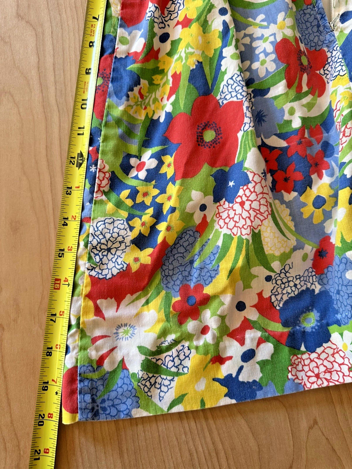 vintage 70's FLORAL A line SKIRT back slit ZIPPER indie HIPPY preppy ONE POCKET