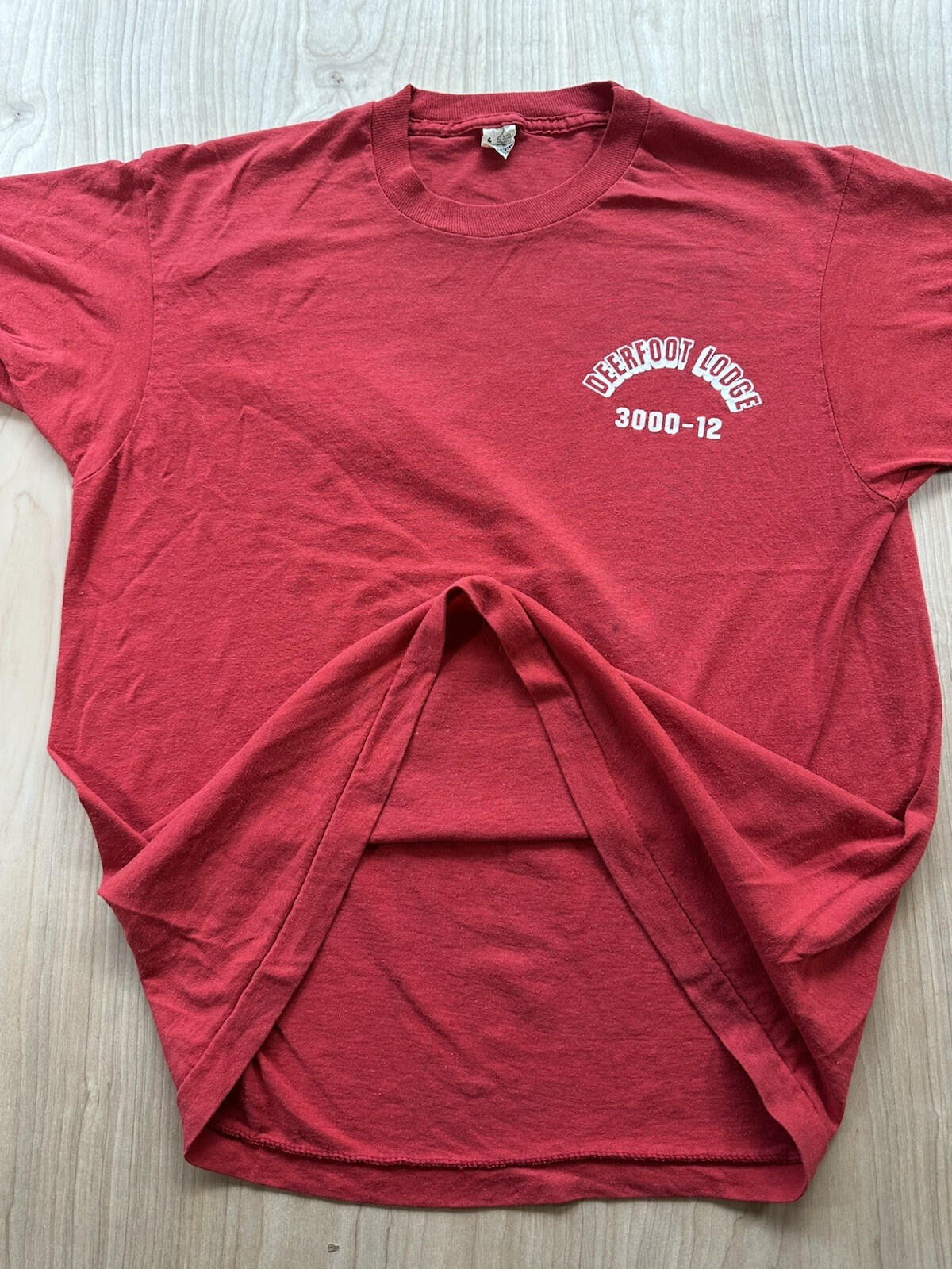 vintage 1980's CAMP T SHIRT screen stars DEERFOOT LODGE  3000-12 red shirt large