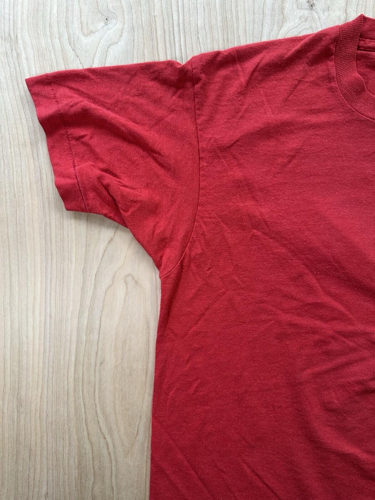 vintage 1980's CAMP T SHIRT screen stars DEERFOOT LODGE  3000-12 red shirt large