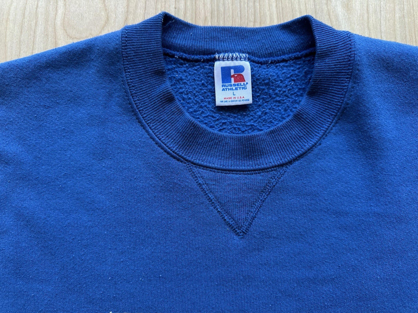 vintage 80's LONG BEACH ISLAND sweatshirt RUSSELL ATHLETIC usa made LARGE blue