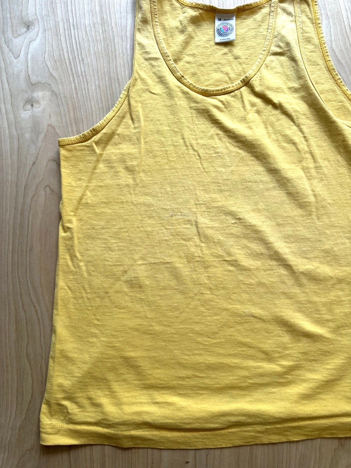 vintage 80's YELLOW TANK TOP cotton MEDIUM munsing wear SKATE indie NEW WAVE