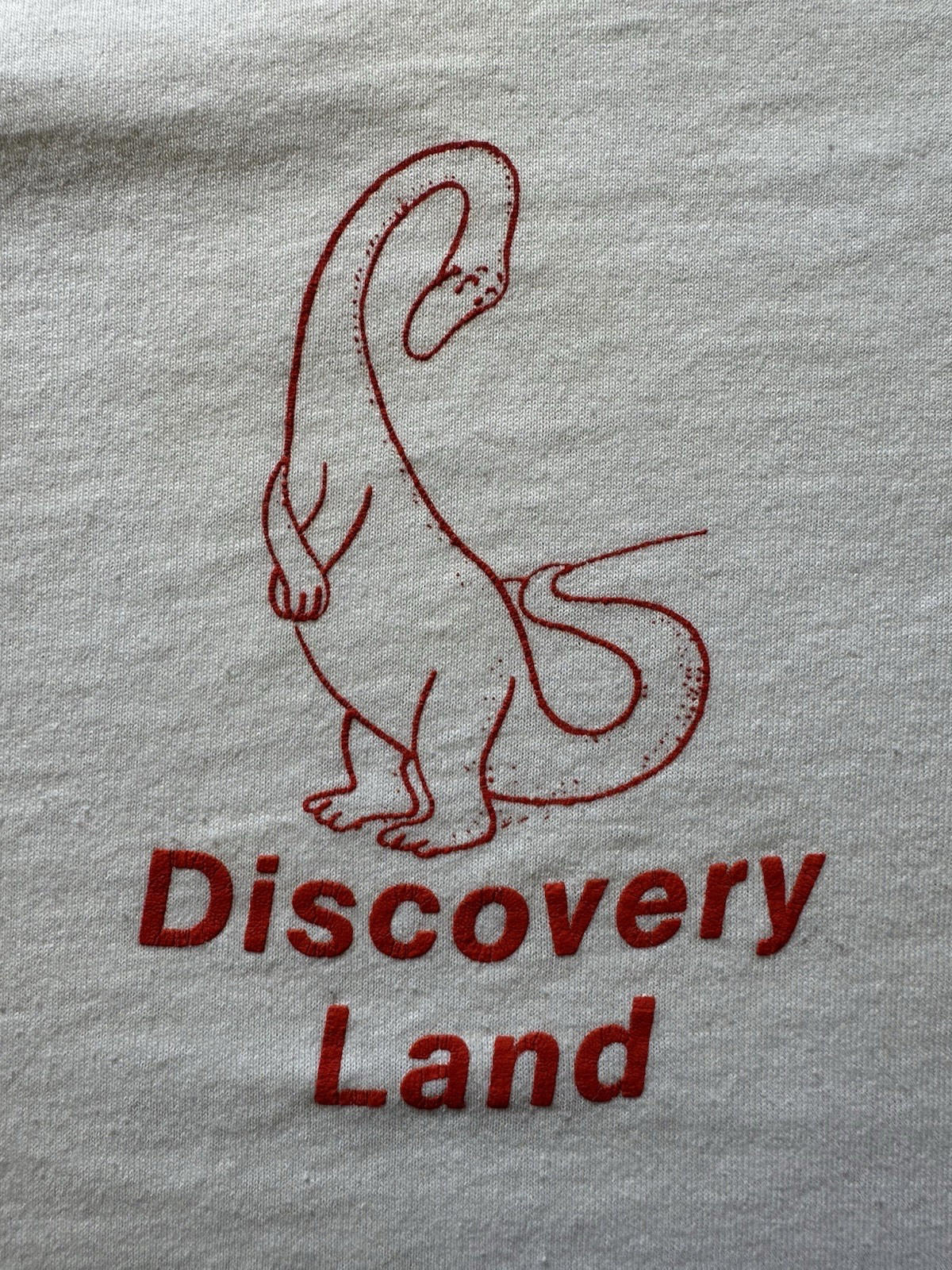 vintage DISCOVERY LAND cartoon DINOSAUR single stitch MEDIUM flinstones Dino