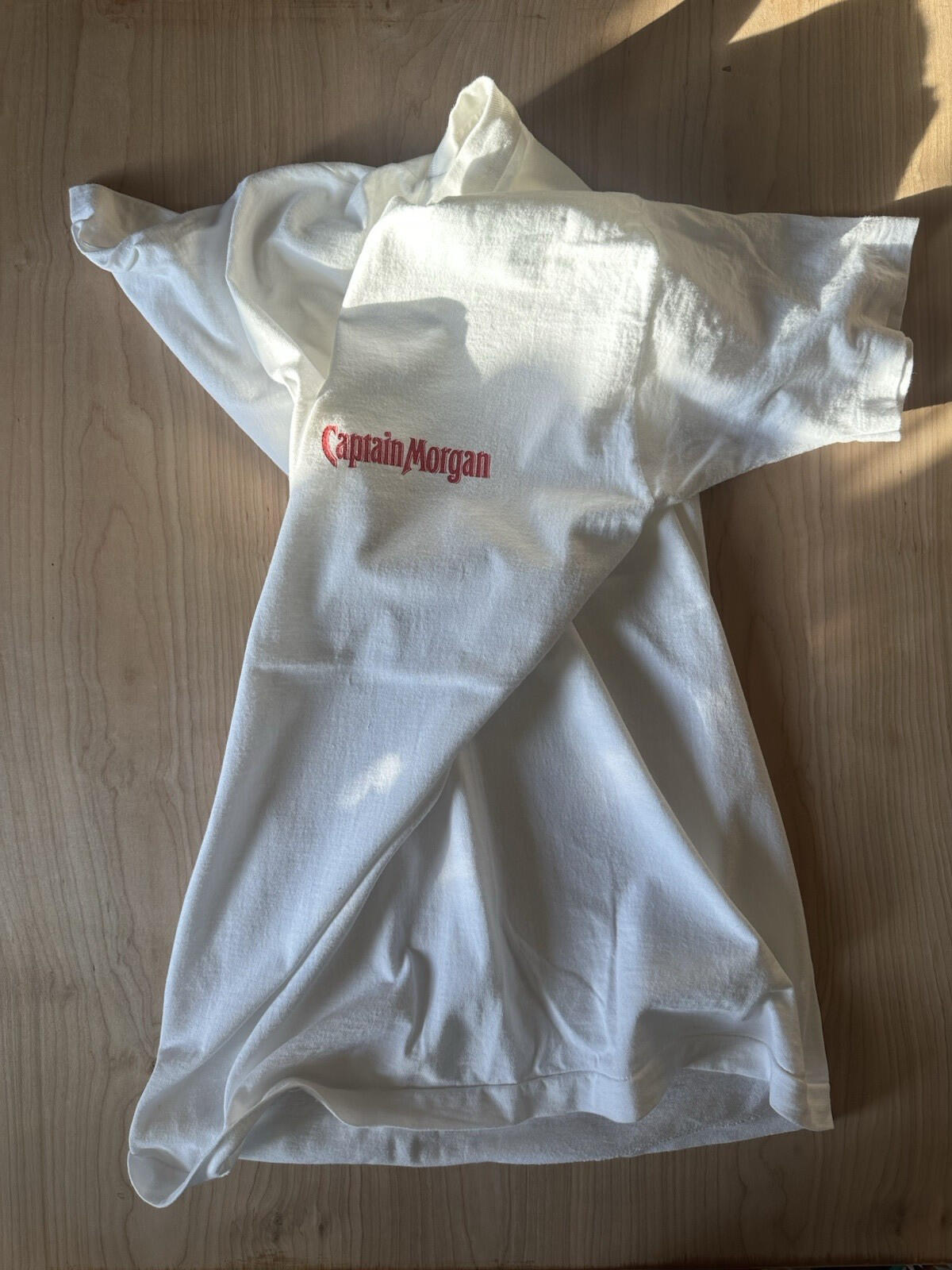 vintage 80's CAPTAIN MORGAN t shirt FRUIT OF THE LOOM single stitch LARGE white