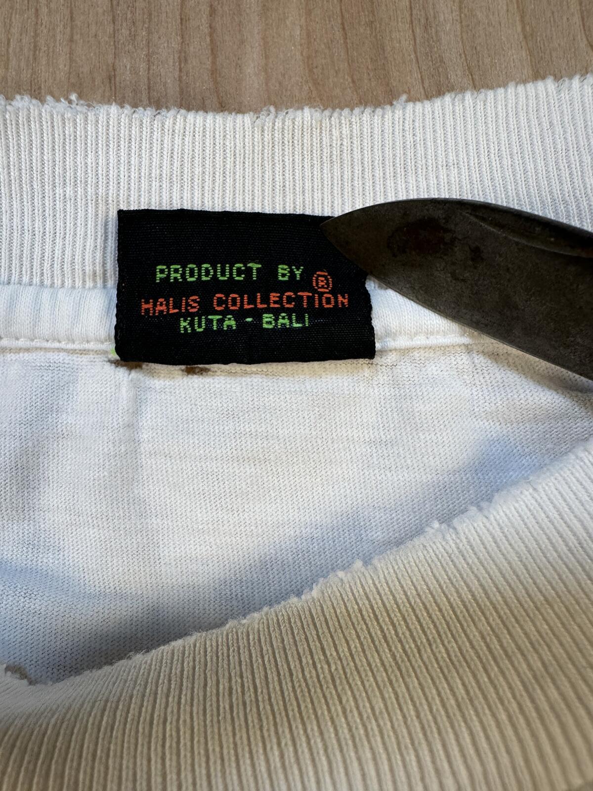 Vintage 90s Bali tshirt single stitch cropped handmade in indonesia cotton large