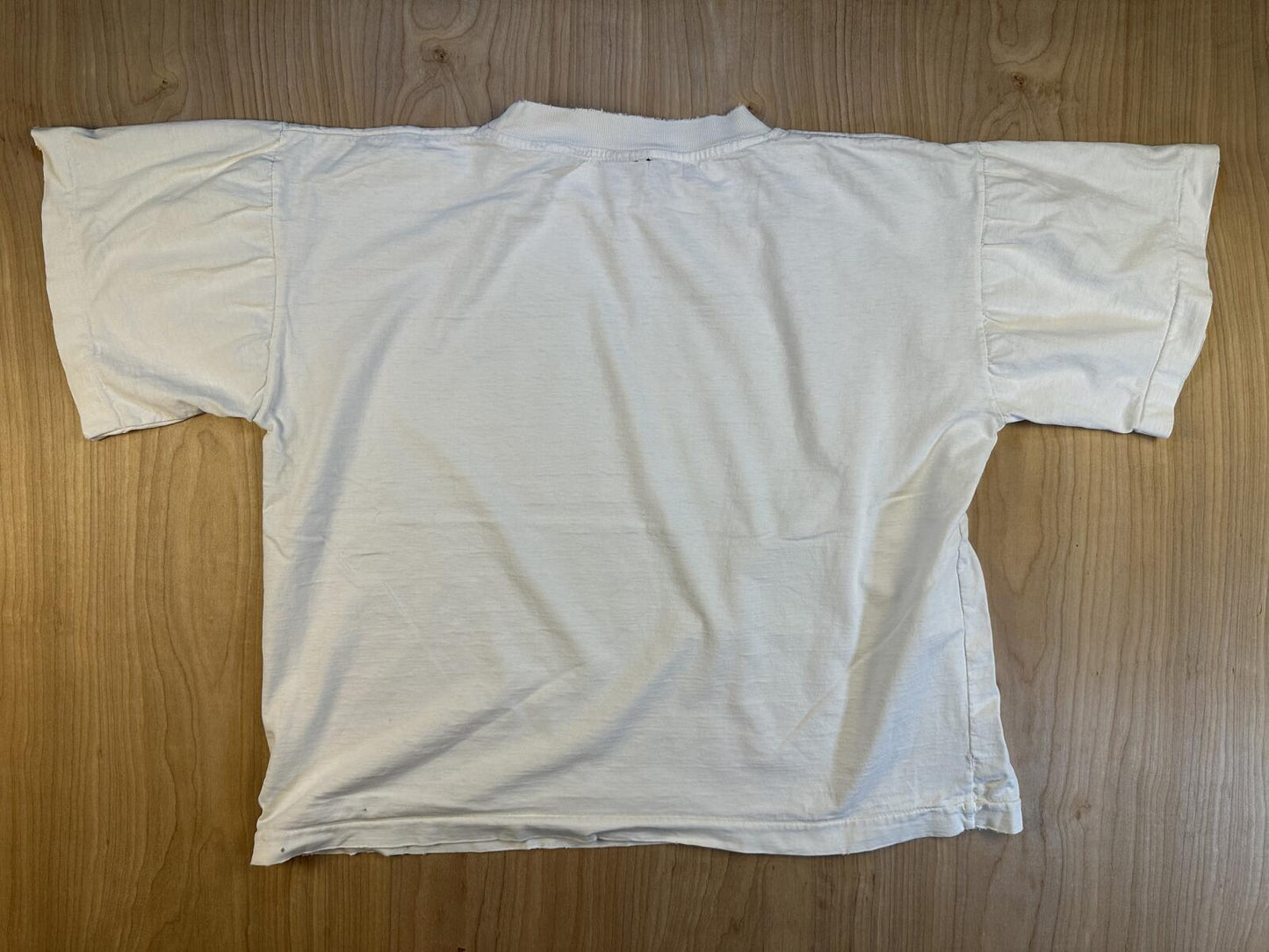 Vintage 90s Bali tshirt single stitch cropped handmade in indonesia cotton large