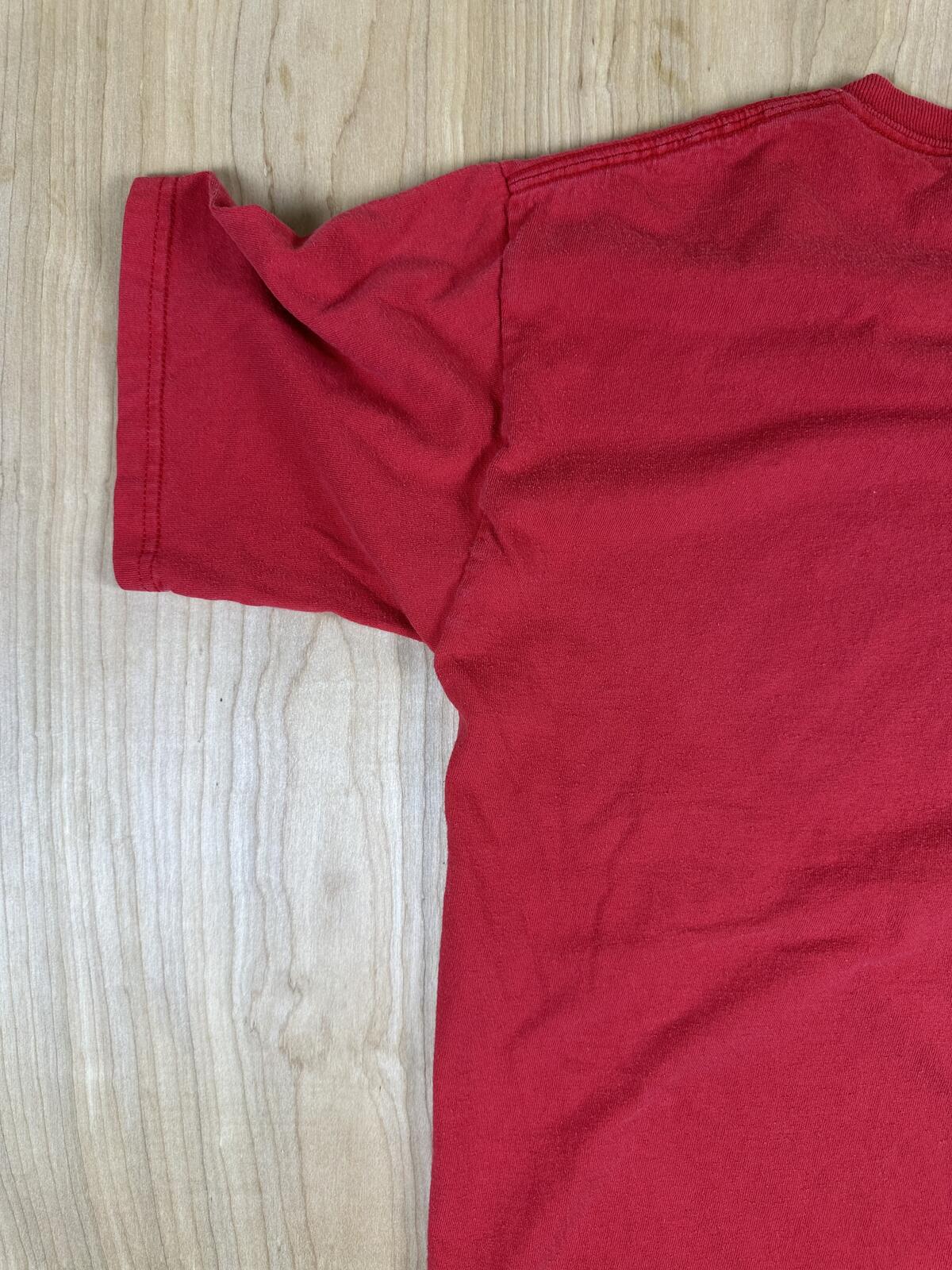 Vintage 2000s My Chemical Romance tshirt Hanes Heavyweight small tombstone rare
