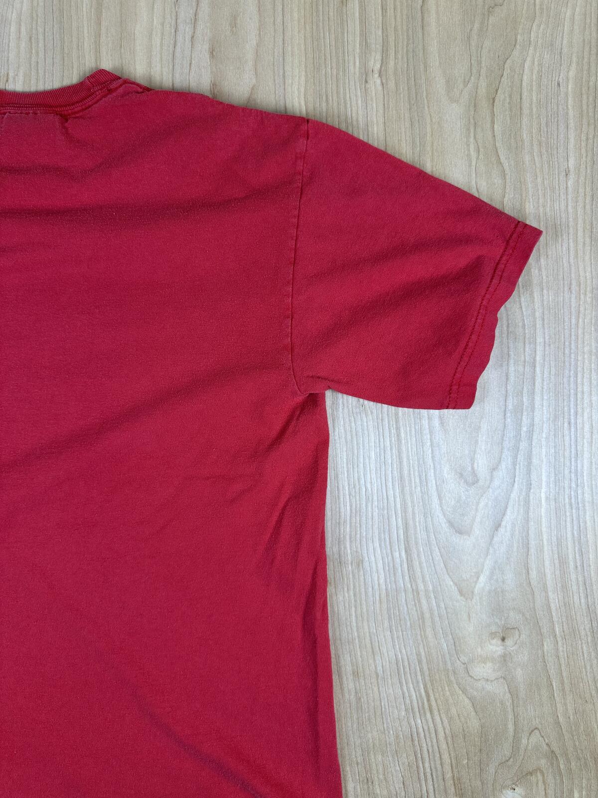 Vintage 2000s My Chemical Romance tshirt Hanes Heavyweight small tombstone rare