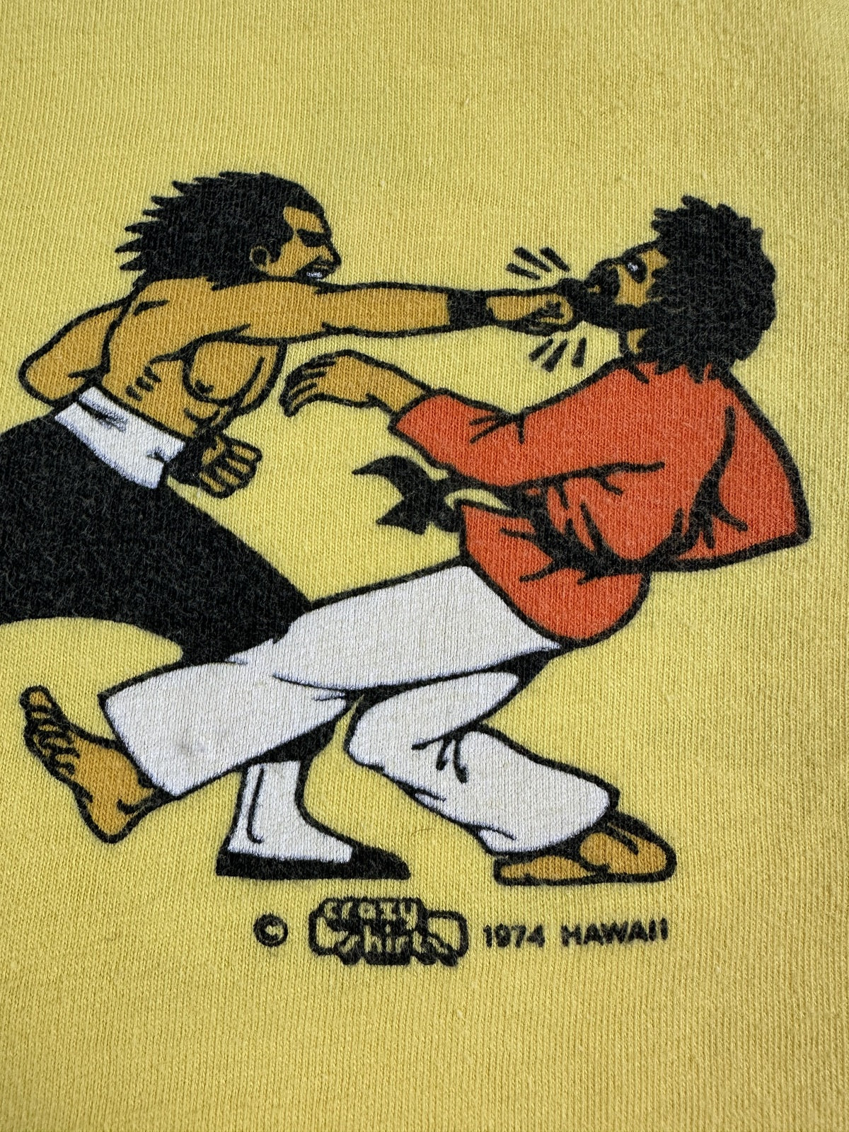 Vintage 70s Crazy Shirts Hawaii Kung Fu tshirt Single Stitch usa 100% cotton