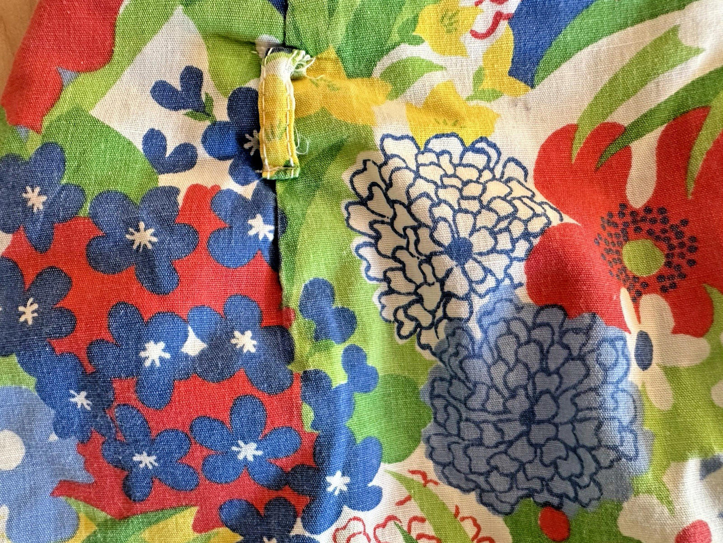 vintage 70's FLORAL A line SKIRT back slit ZIPPER indie HIPPY preppy ONE POCKET