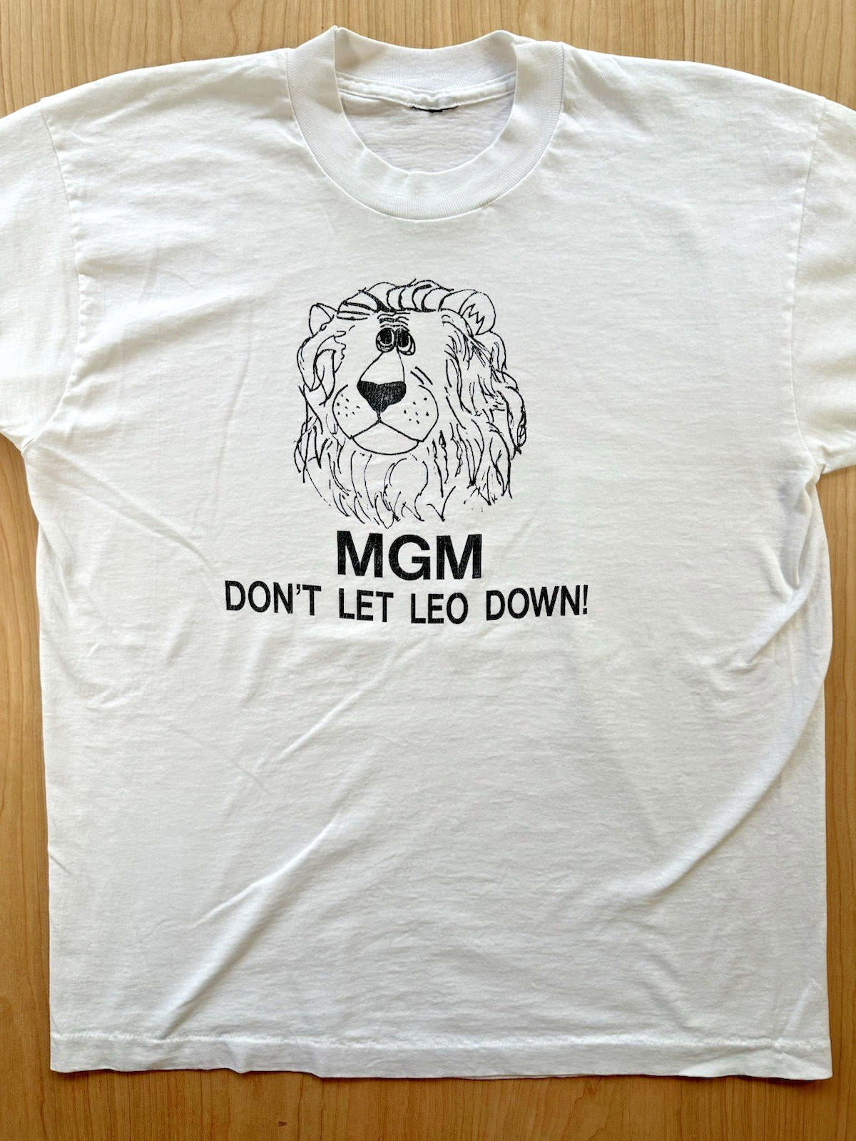 vintage 80's MGM dont let leo down T SHIRT single stitch LION L/XL white cartoon