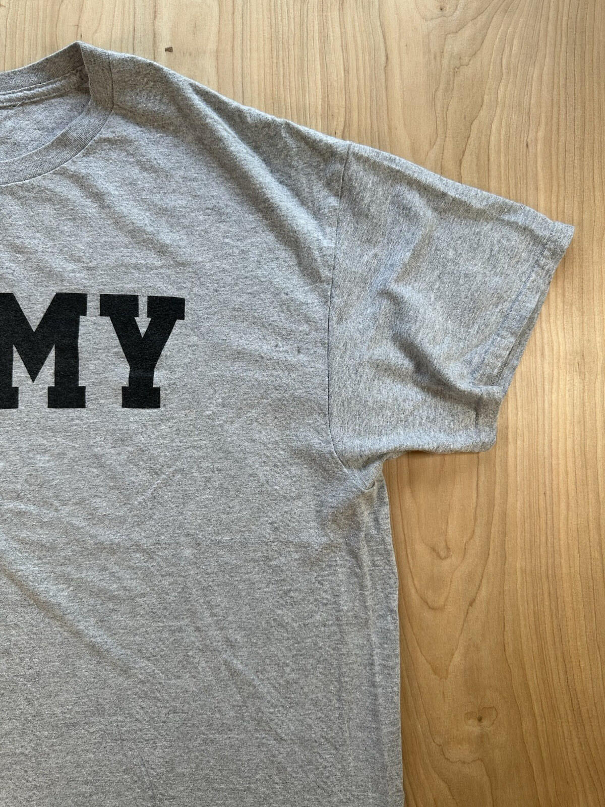vintage ARMY T SHIRT size XTRA LARGE gray CLASSIC