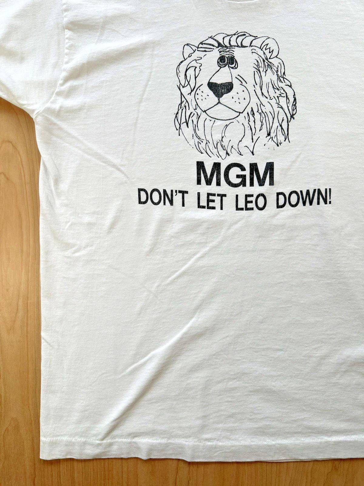 vintage 80's MGM dont let leo down T SHIRT single stitch LION L/XL white cartoon