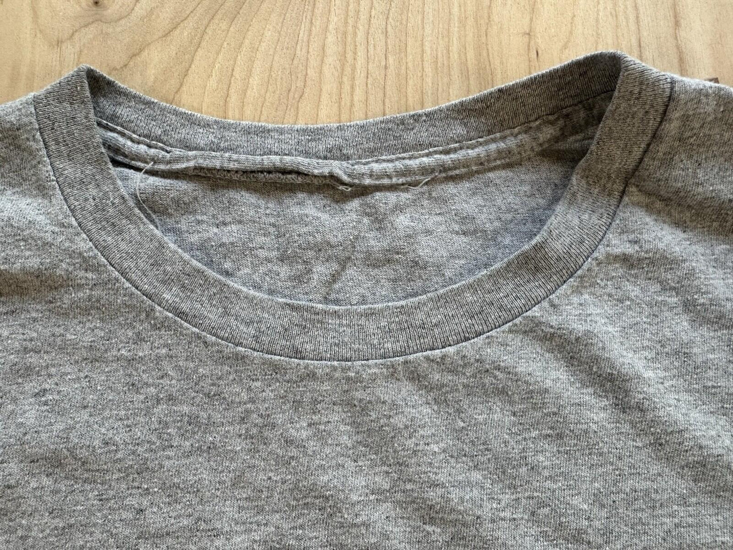 vintage ARMY T SHIRT size XTRA LARGE gray CLASSIC