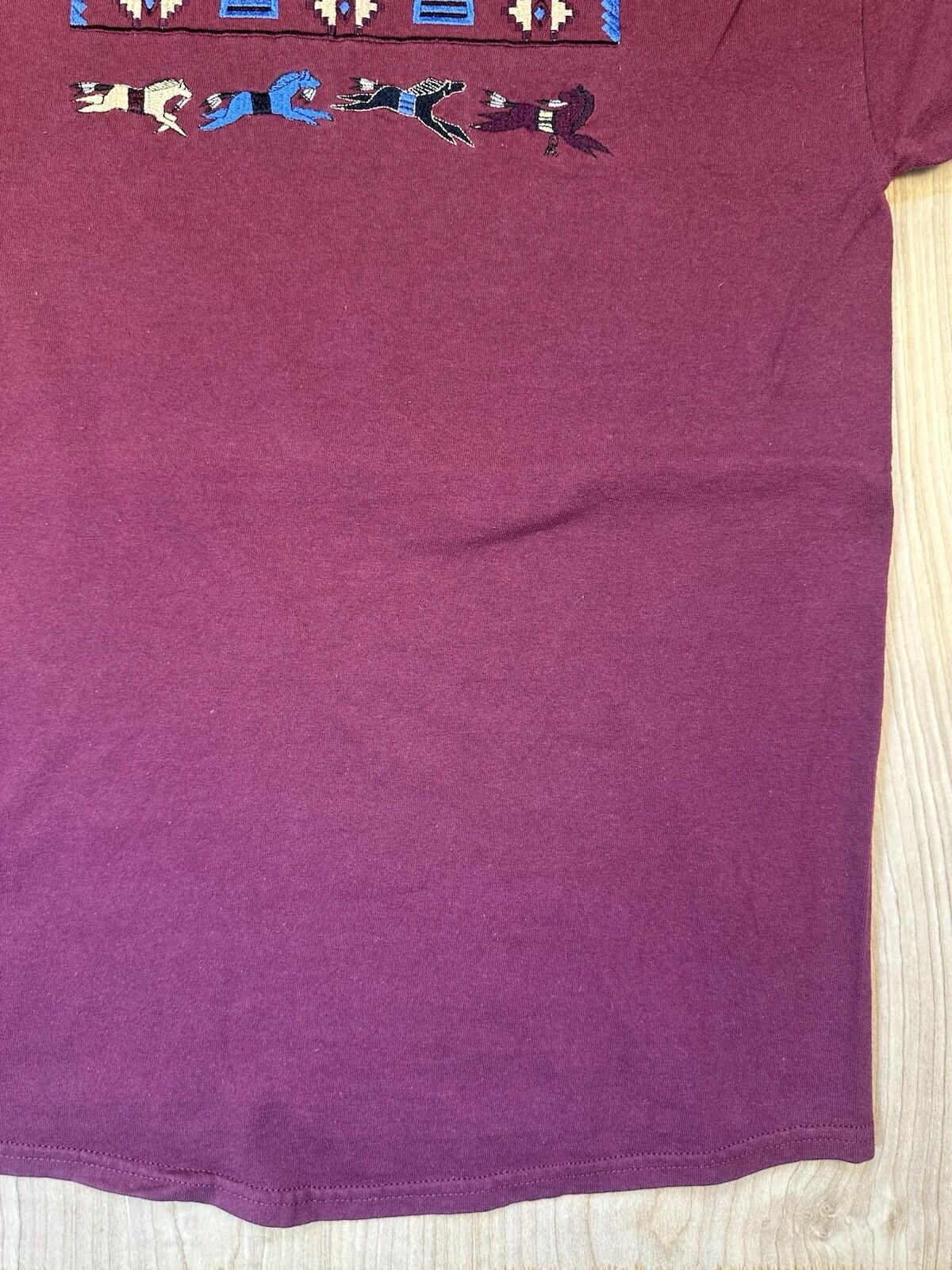 vintage 90's HORSES SOUTH WESTERN embroidered T SHIRT maroon MEDIUM indian AZTEC