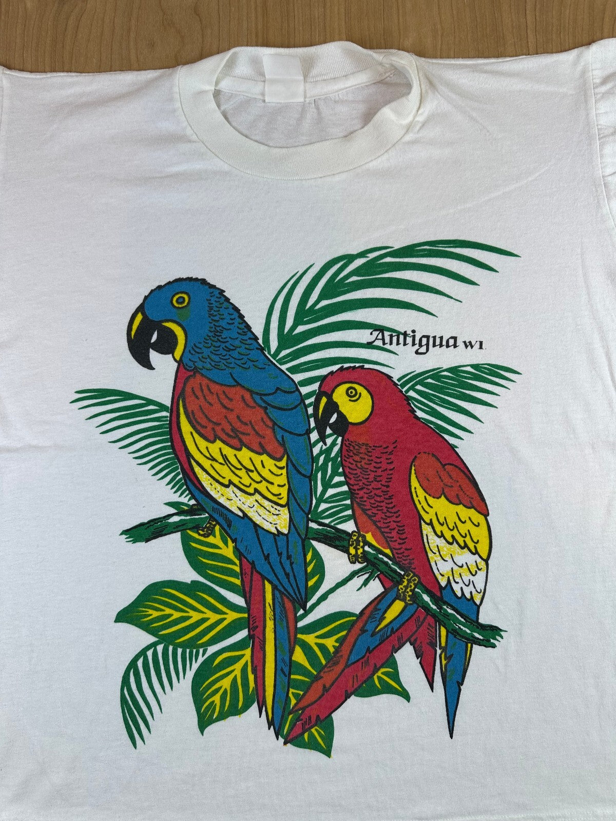 Vintage 90s Antigua parrot tshirt medium cotton birds tropical tourist nature