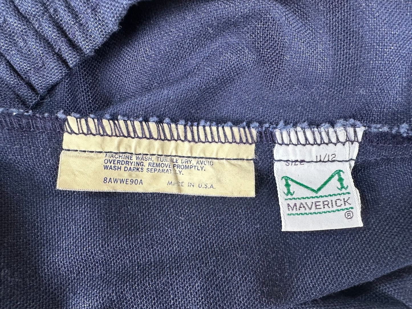 Vintage 70s Maverick Gym Shorts large dolphin contrast binding 3 inseam athletic