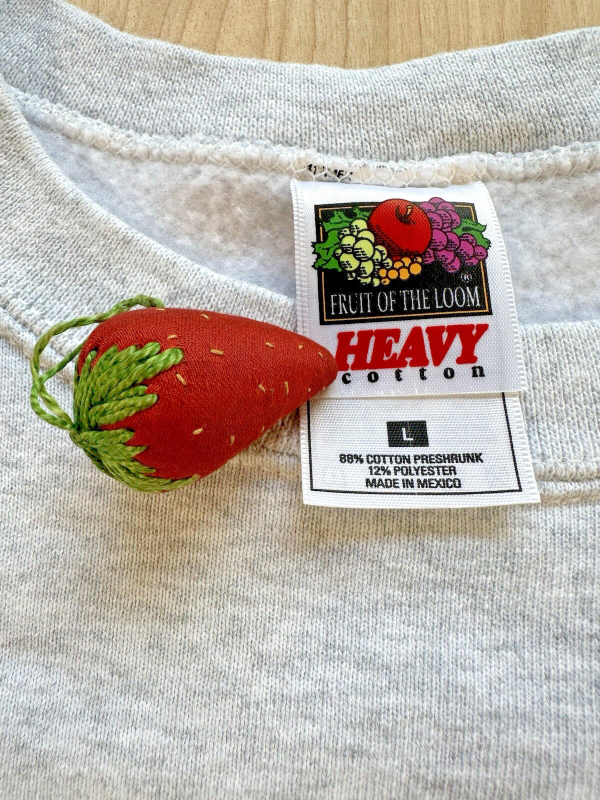 vintage 90's FRUIT OF THE LOOM blank SWEATSHIRT gray SIZE LARGE clean COTTON