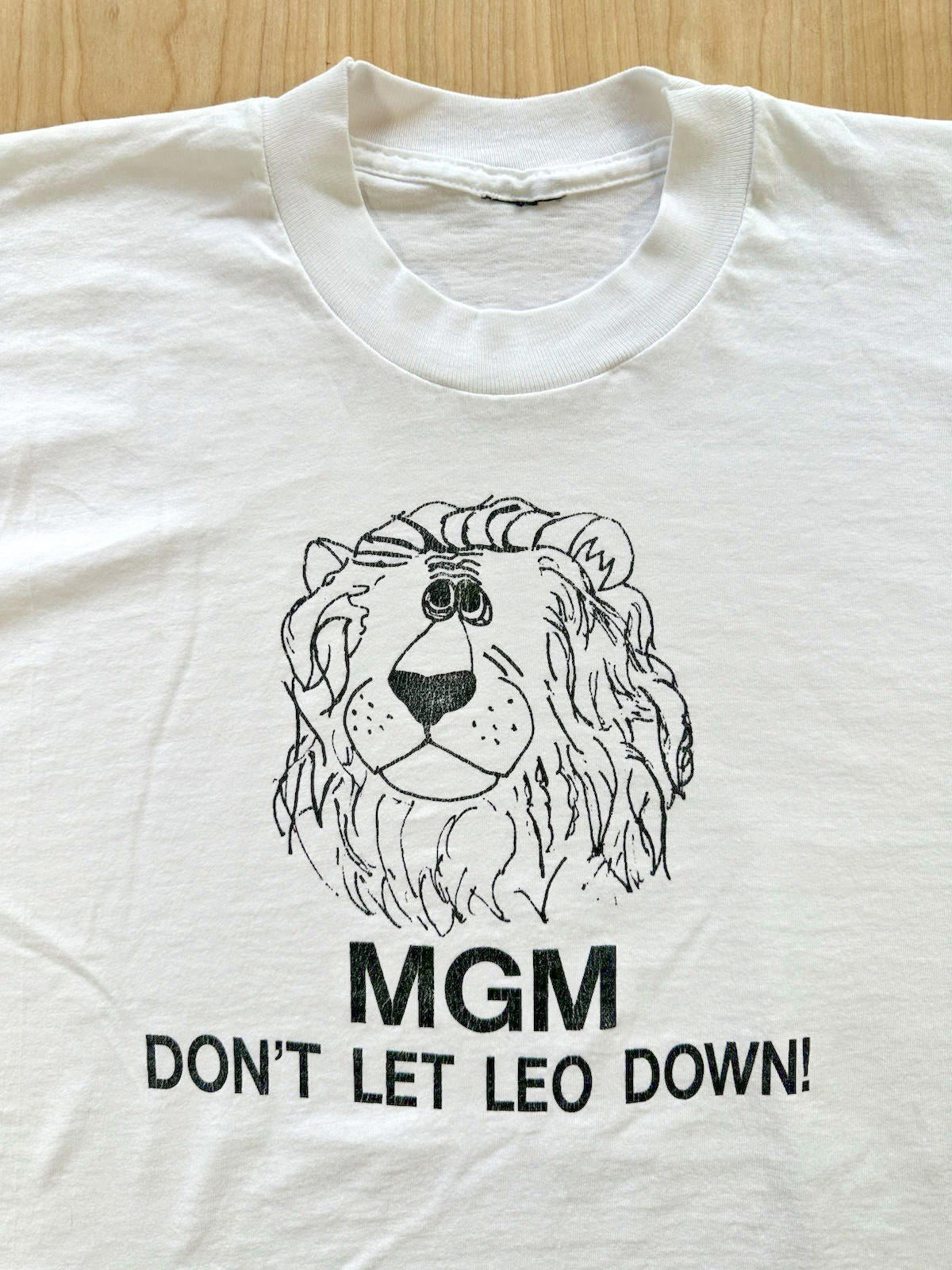 vintage 80's MGM dont let leo down T SHIRT single stitch LION L/XL white cartoon