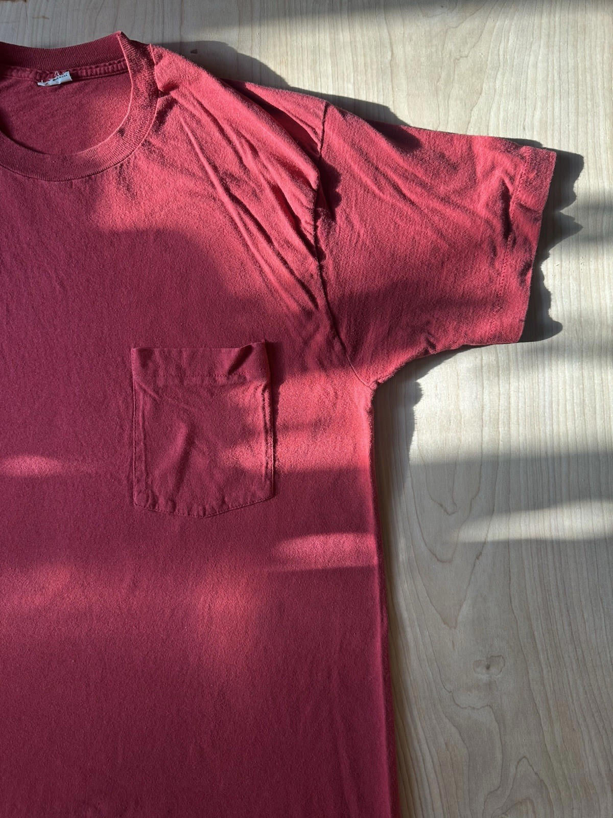 vintage 1980's FRUIT OF THE LOOM blank POCKET T SHIRT fire engine red LARGE