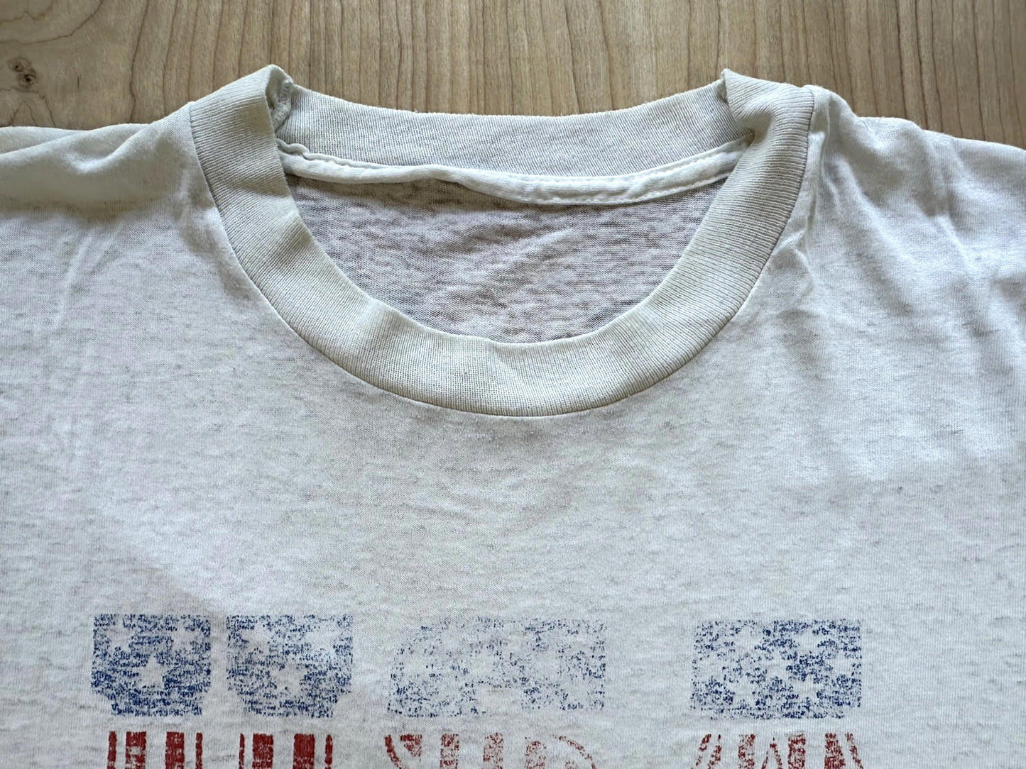 vintage 1970 USA faded PRINT and IRON ON thin FRUIT OF THE LOOM worn shredded Sm