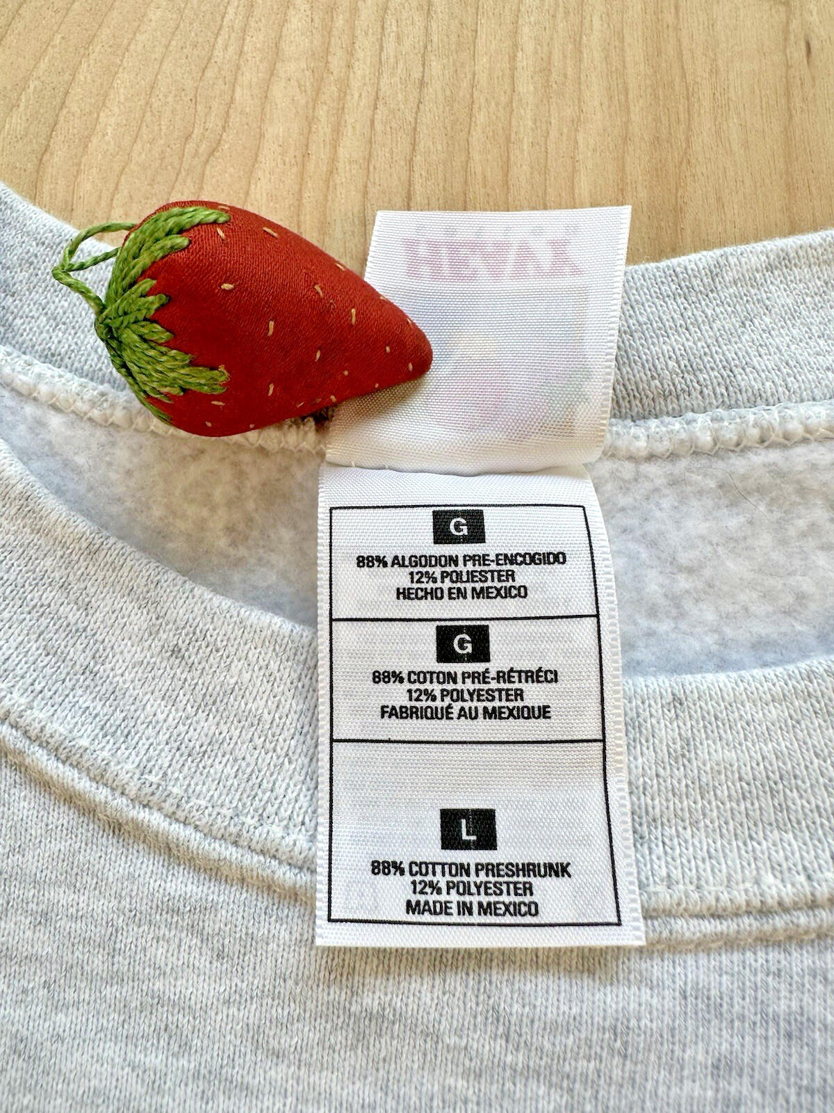 vintage 90's FRUIT OF THE LOOM blank SWEATSHIRT gray SIZE LARGE clean COTTON