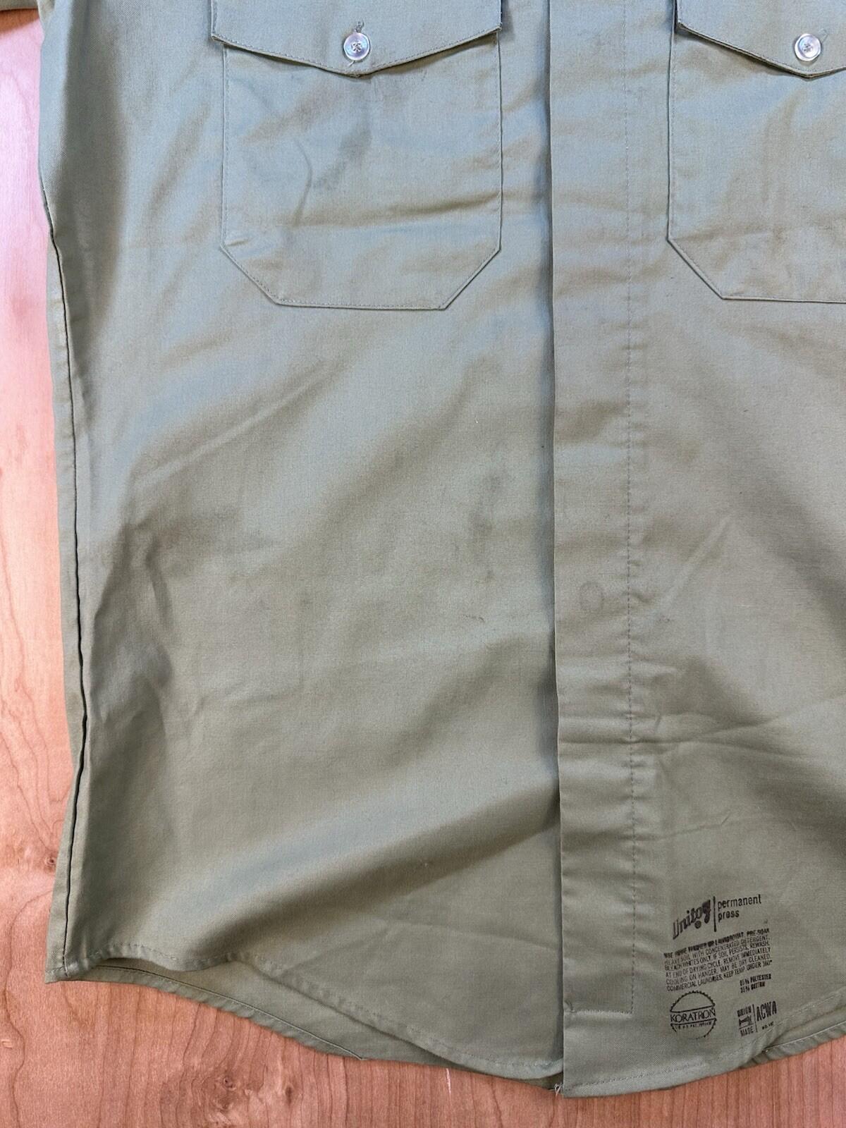 vintage 60's CHAIN STITCH large patch UNITOGG work shirt MEDIUM green USA made