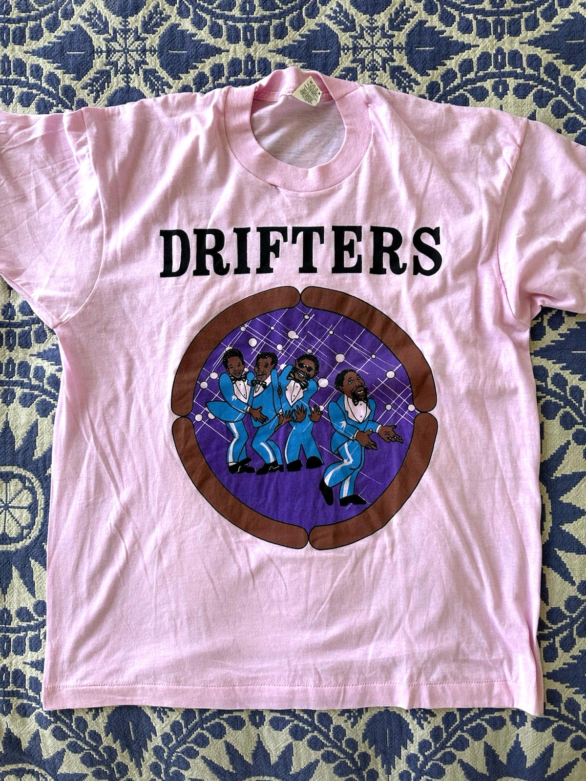 vintage 80's DRIFTERS tour shirt DEADSTOCK pink SCREEN STARS cartoon XL