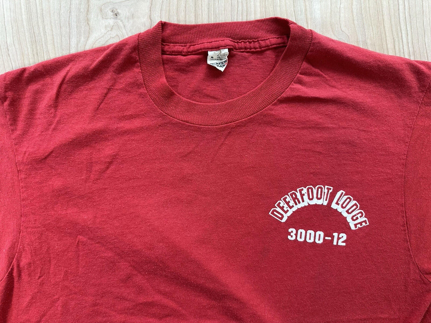 vintage 1980's CAMP T SHIRT screen stars DEERFOOT LODGE  3000-12 red shirt large