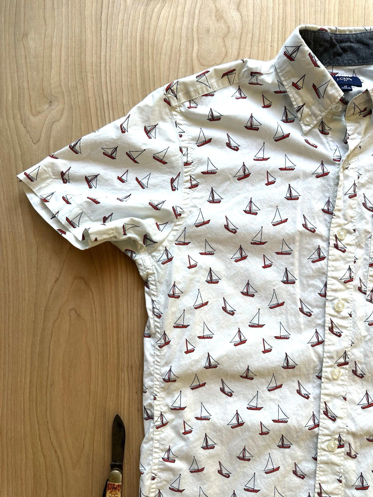 J CREW OXFORD sailboat print BUTTON UP off white XTRA small PREPPY